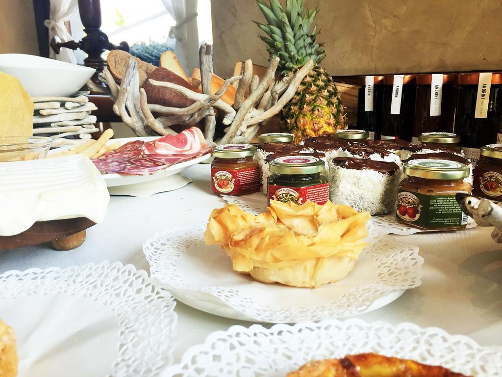 La Casa Di Gabri Bed & Breakfast อีเซโอ ภายนอก รูปภาพ